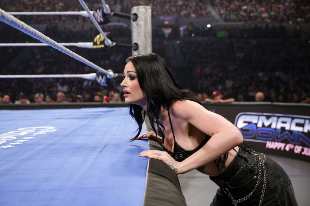 “You’re hot” – Paige breaks character to send message to WWE rival