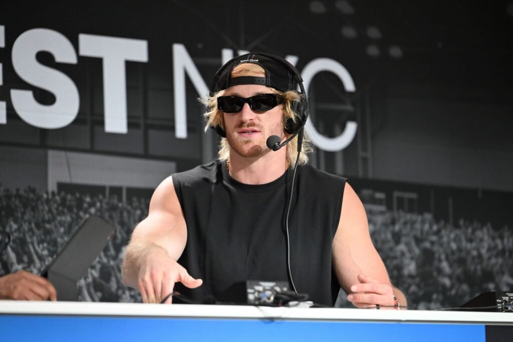 “Some other sh*t” – Logan Paul reacts to WWE RAW match