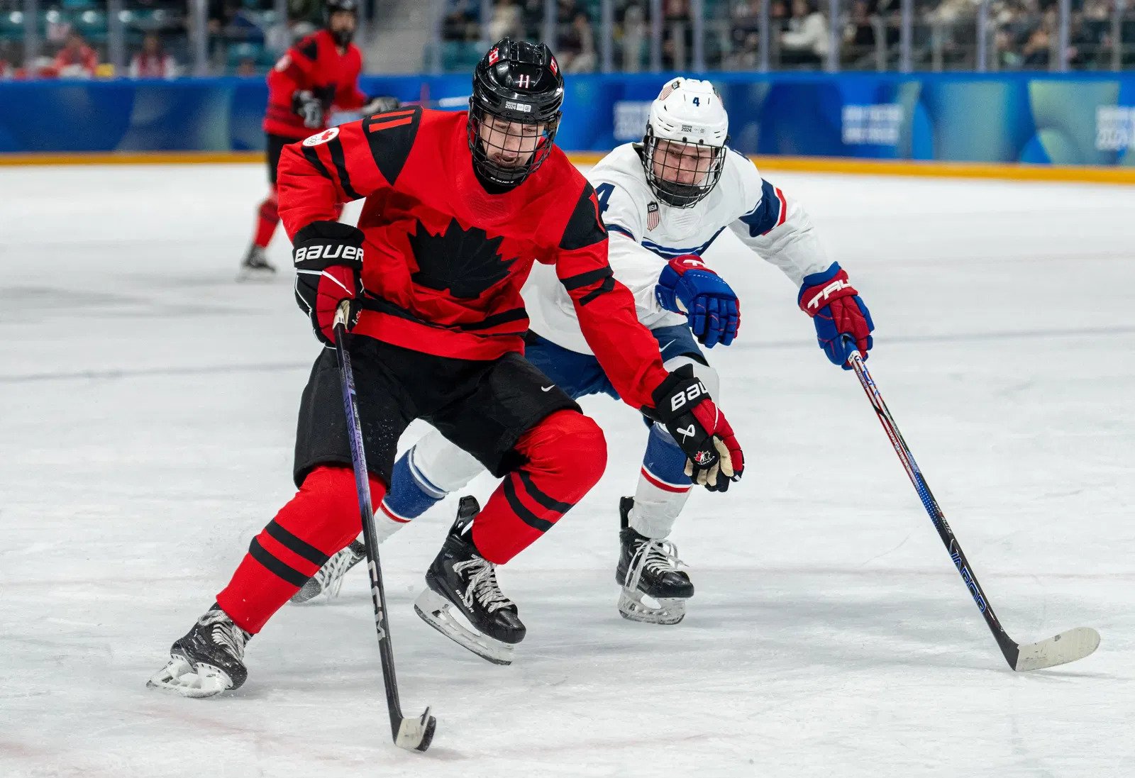 Way-Too-Early Flyers Mock Draft 2026: A True No. 1 Center or More of the Same?