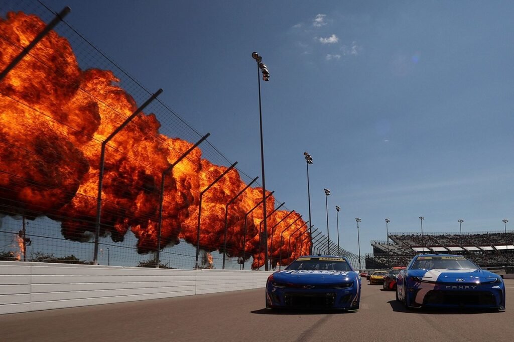 Winners and losers from an eventful NASCAR Cup race at Gateway