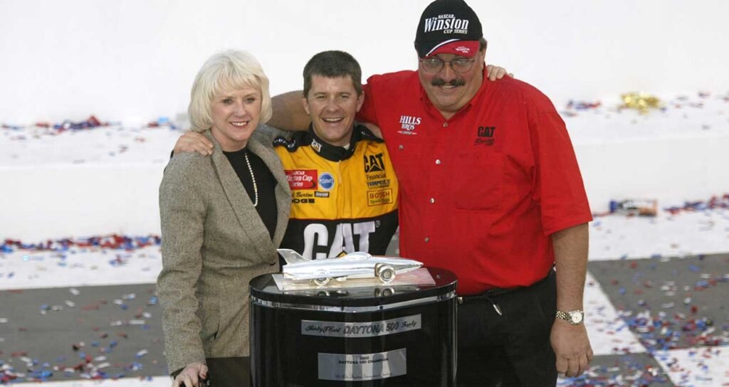 Bill Davis, Daytona 500-winning team owner, dies at 74