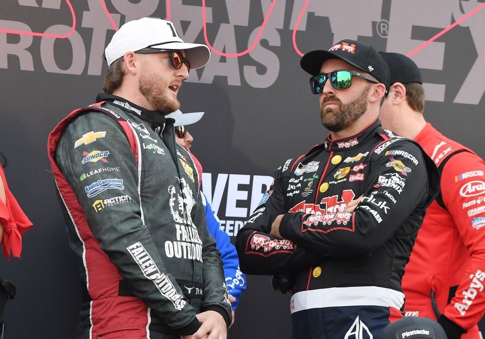 Austin Dillon, Richard Childress Racing Chevrolet; Ty Dillon, Kaulig Racing Chevrolet