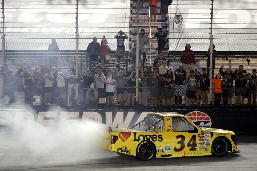 Layne Riggs fights back from spin to win Bristol NASCAR Truck race