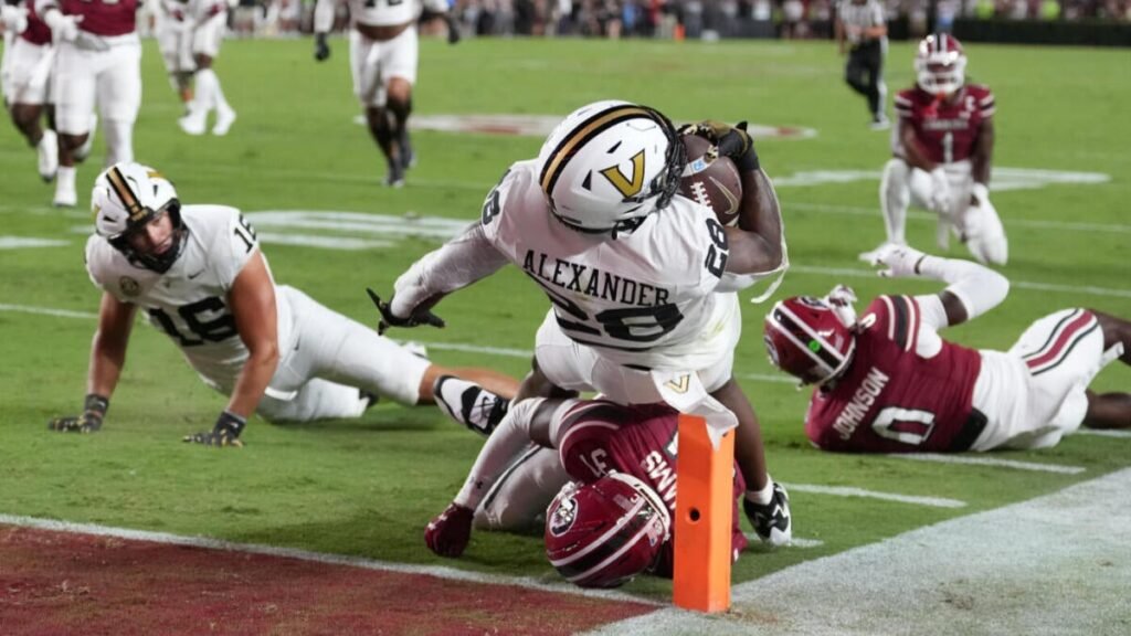 College football Week 3 overreactions: Texas won’t reach double-digit wins, put Vandy in CFP conversation