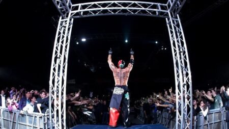 Rey Mysterio announces his return, but not in WWE