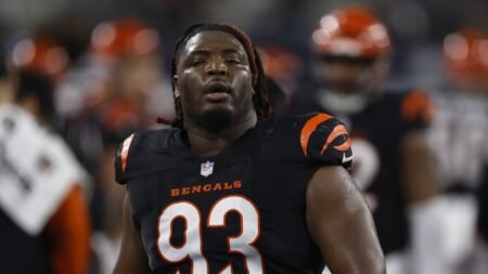 DT McKinnley Jackson asks Bengals to trade or release him
