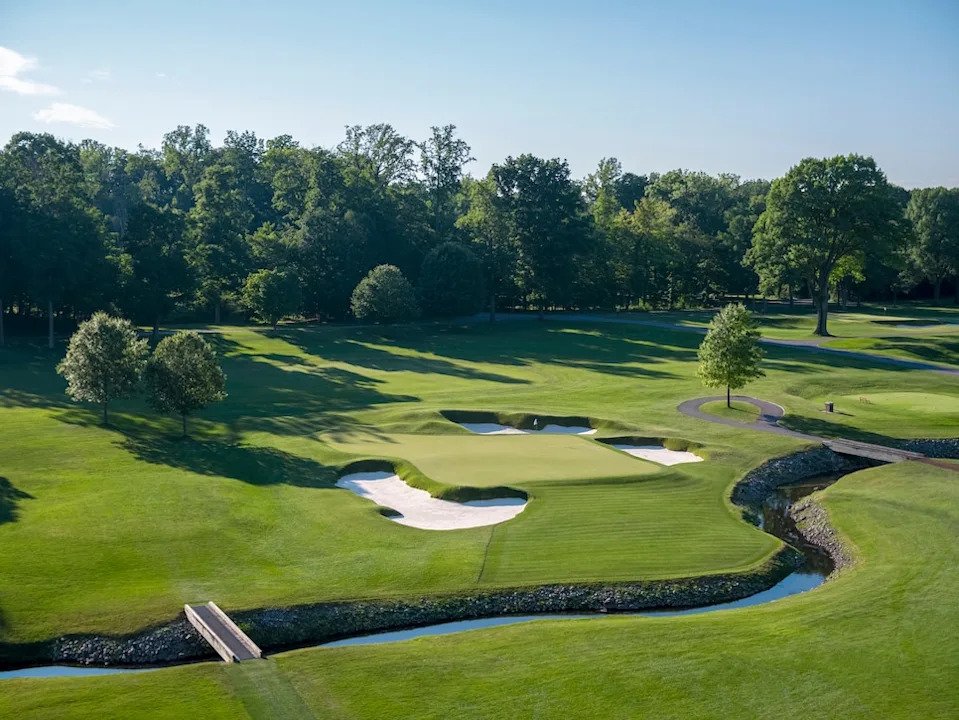 /content/dam/images/golfdigest/fullset/course-photos-for-places-to-play/Oak-Hill-Country-Club-11-East -8207.jpg