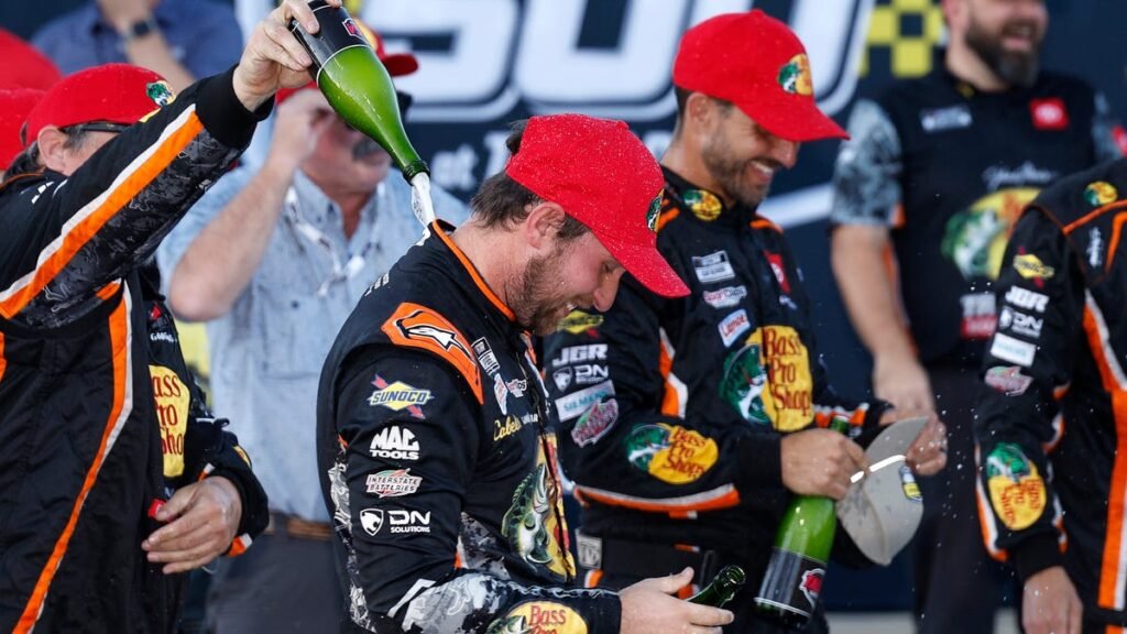 NASCAR race at Talladega brings Chase Briscoe win, playoff chaos