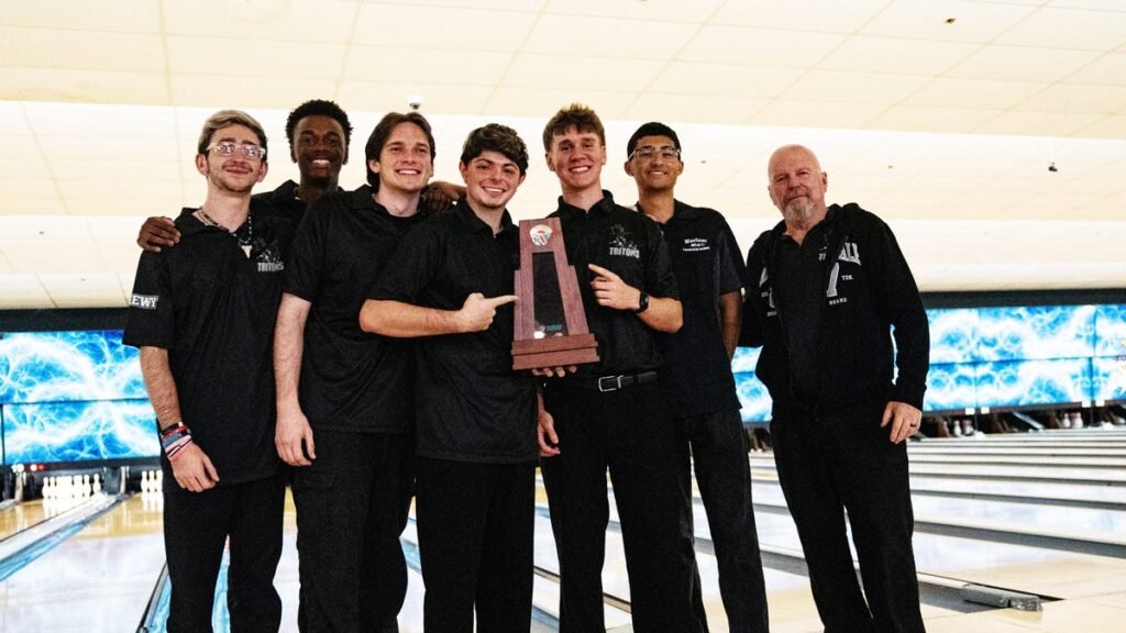 SW FL Oct. 20-25 results for bowling, golf, volleyball, cross country, swimming