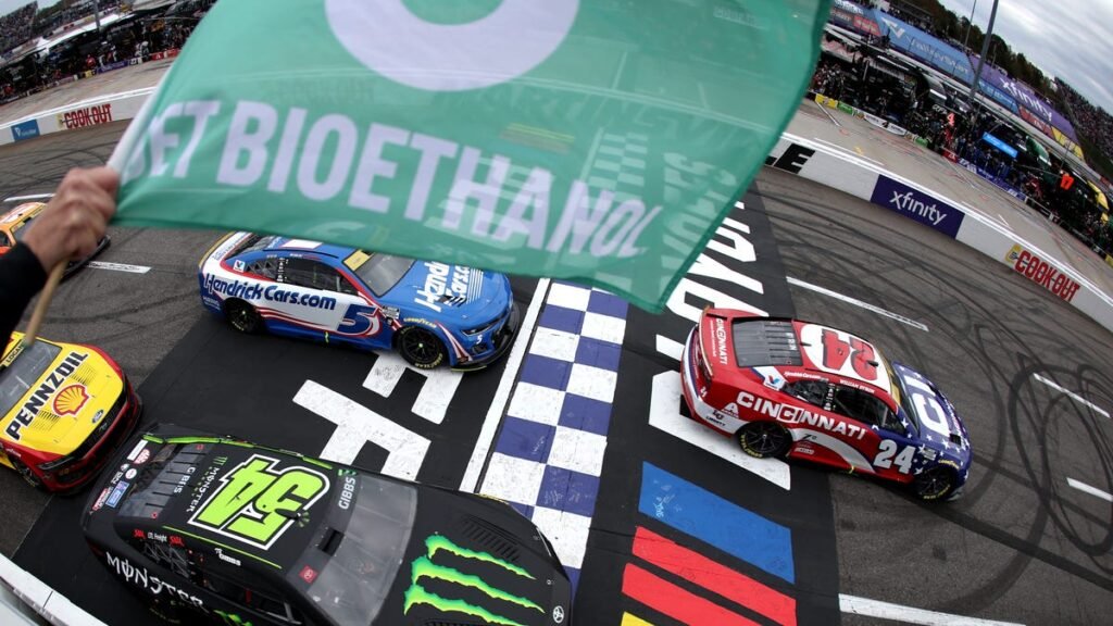 NASCAR Martinsville results: William Byron winner Sunday