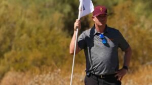 College golfer emails professor about missing class. And reply is the best