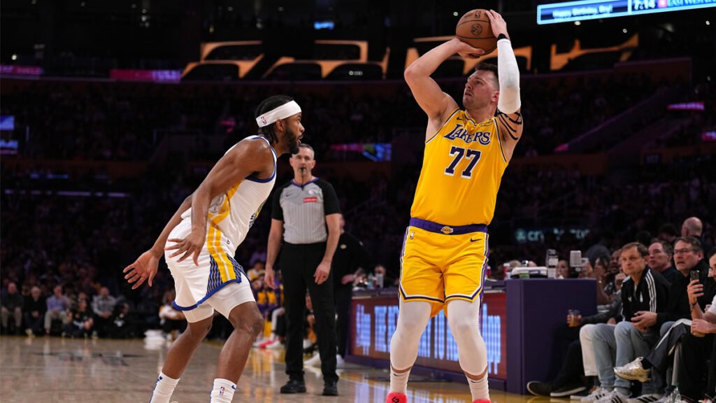 How Warriors could solve tough Opening Night lineup decision – NBC Sports Bay Area & California