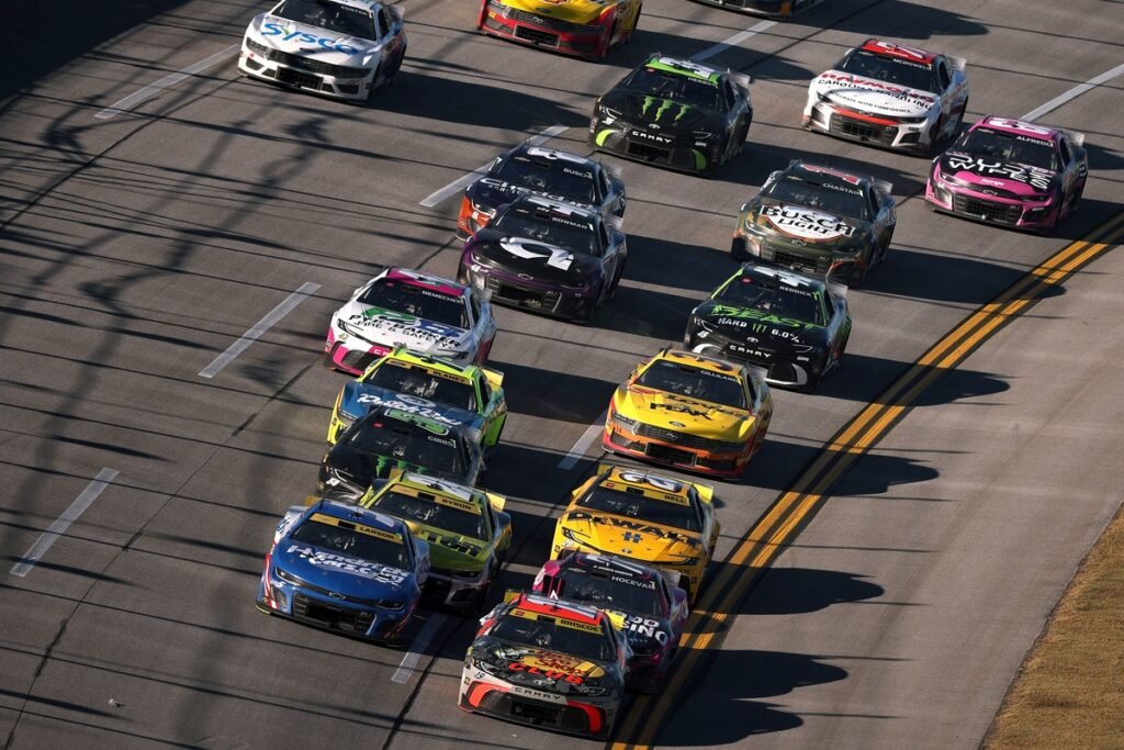 Kyle Larson, crew chief explain running out of fuel in battle for Talladega win