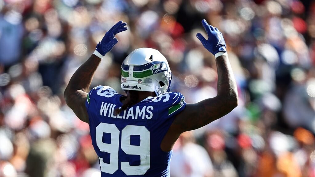 Leonard Williams fined $46,371 for head butting Cade Otton