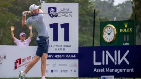 Tom McKibbin sets course record, leads 2025 Link Hong Kong Open