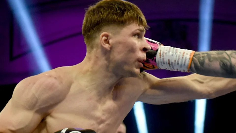 Constantin Ursu boxing