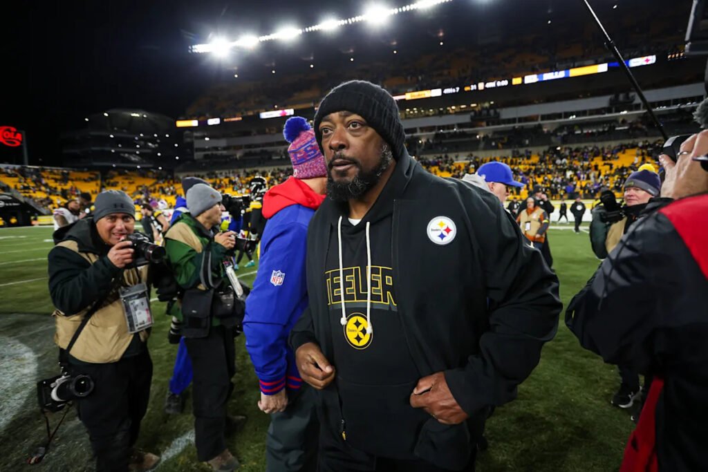 Is Mike Tomlin’s curious response to ‘Fire Tomlin’ chants a hint? Giants, Jaxson Dart should hope so
