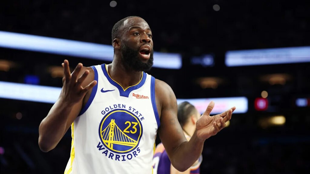 Steve Kerr, Draymond Green have (another) argument, Green heads to locker room, does not play again