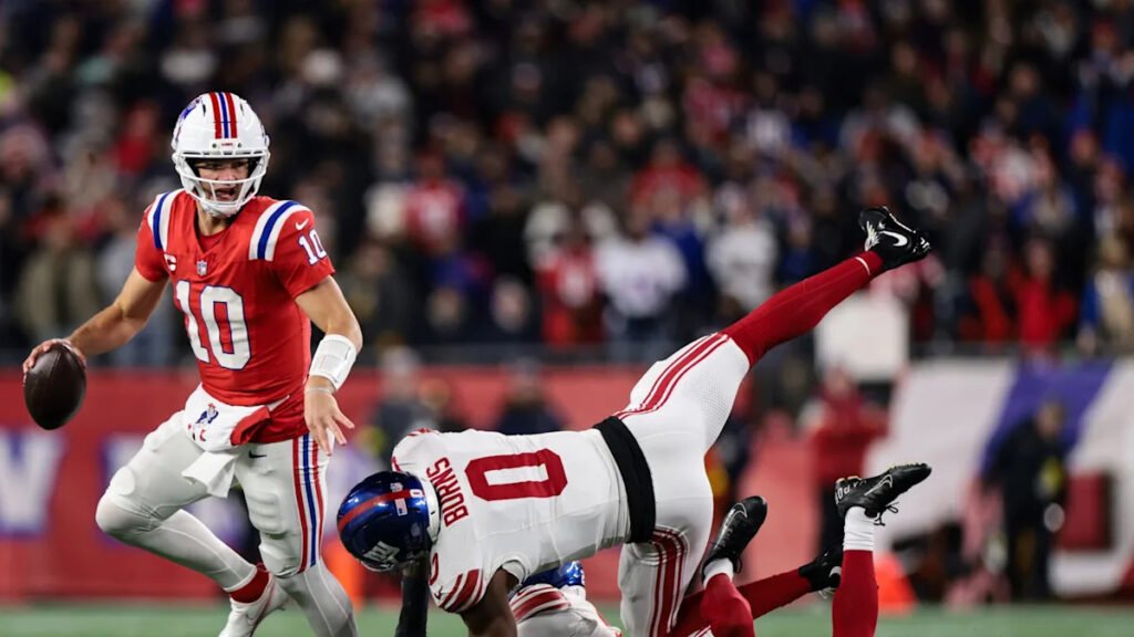 Monday Night Football: Patriots rock Giants, lead 30-7 at halftime