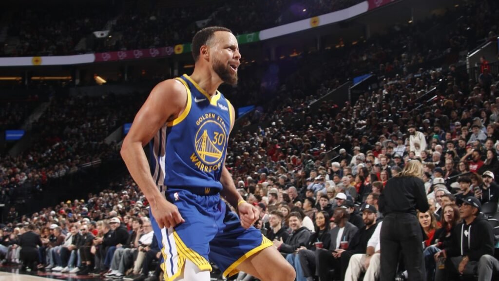Steph Curry 40-piece vs. Blazers breaks scoring record tie with Michael Jordan