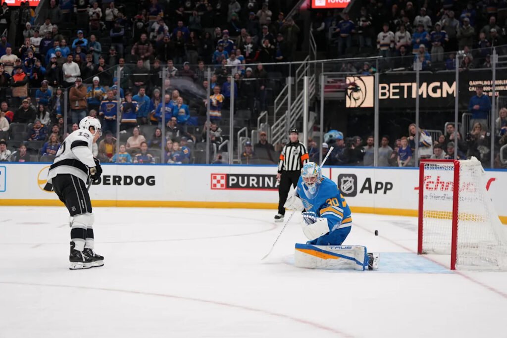 Moore scores deciding goal in shootout as Kings beat Blues 5-4