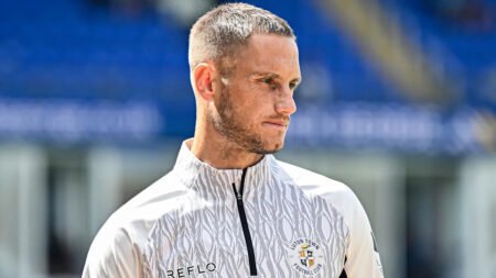 Owls interested in Luton striker Yates