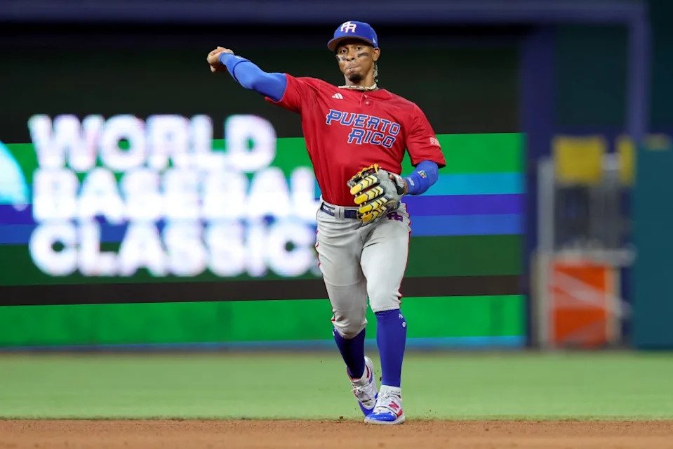 Francisco Lindor of Team Puerto Rico fields a hit against Team Mexico during the eighth inning in the World Baseball Classic Quarterfinals game at loanDepot park on March 17, 2023 in Miami, Florida. Getty Images
