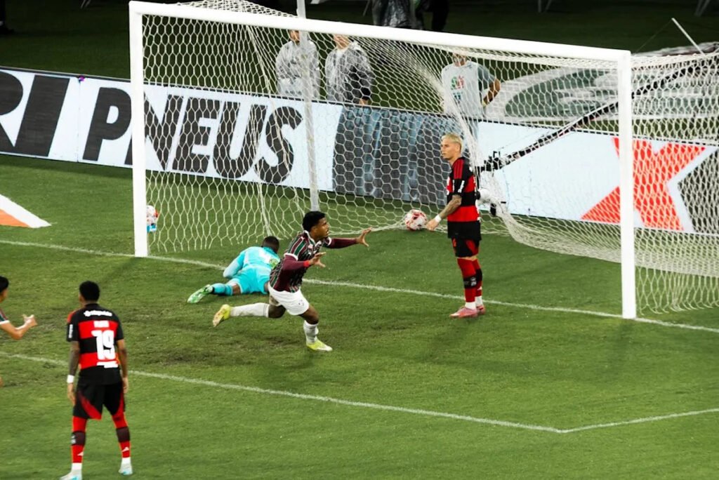 Fluminense leave Flamengo in a tricky spot in the Carioca, watch 📹