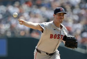 Mariners acquire RHP Cooper Criswell