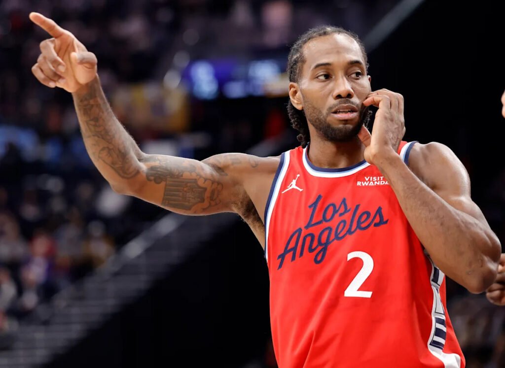 Kawhi Leonard, Clippers hot streak forces fan to literally eat their own words