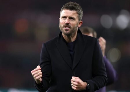 Why Manchester United must resist the temptation to appoint Michael Carrick