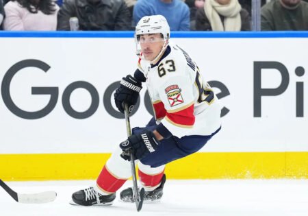 Brad Marchand returns to Panthers lineup in Minnesota after 7 game absence