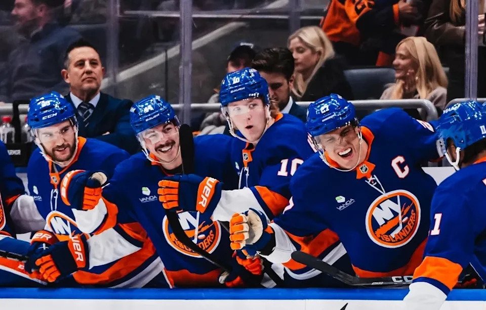 Islanders’ Deadline Decisions: Darche, Lee, Pageau Address Contract Uncertainty