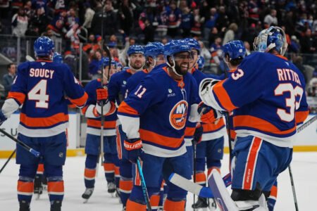 Palat scores, assists in Islanders’ 5-2 win over Rangers