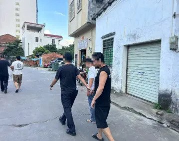Eight suspects were detained by the Huizhou City police in the four raids.