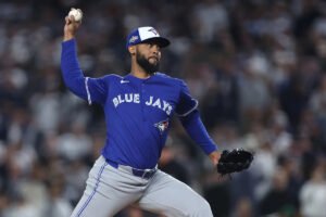 White Sox reportedly sign reliever Seranthony Dominguez to 2-year, $20 million deal