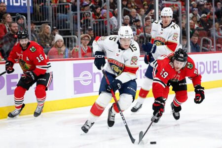 Blackhawks Unravel In Third Period, Lose To Panthers 5-1