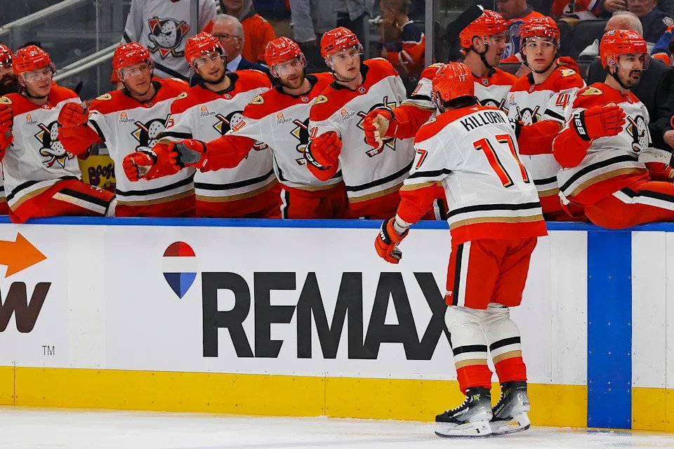 Jan 26, 2026; Edmonton, Alberta, CAN; The Anaheim Ducks celebrate a goal scored by forward Alex Killorn (17) during the second period against the Edmonton Oilers at Rogers Place. Mandatory Credit: Perry Nelson-Imagn Images