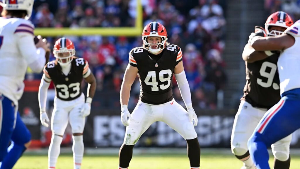 Carson Schwesinger isn’t expecting Browns defense to change much after Jim Schwartz’s departure