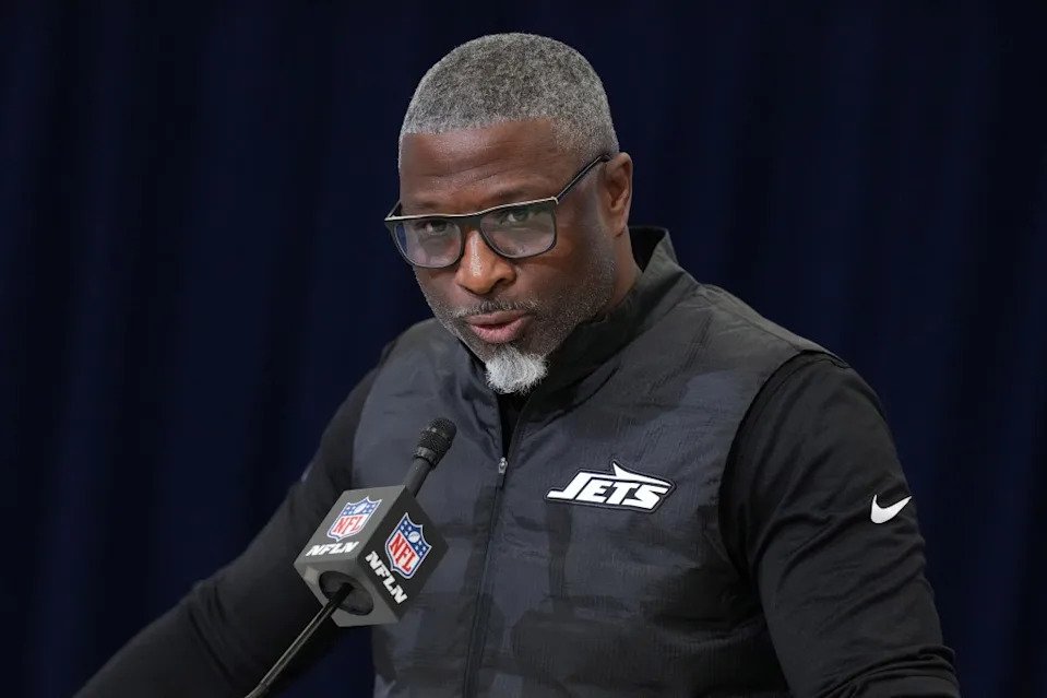 Jets head coach Aaron Glenn addresses the media during the NFL Scouting Combine at the Indiana Convention Center on Feb. 24, 2026. Kirby Lee-Imagn Images