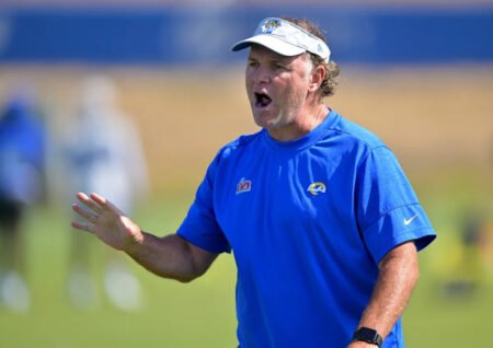 Las Vegas Raiders reportedly hire Joe DeCamillis as special teams coach