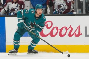 Jeff Skinner clears waivers after Sharks waive veteran forward