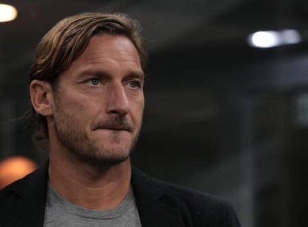 Totti hints at imminent return to Roma
