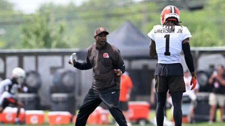 Browns promote Brandon Lynch to DBs coach/pass game specialist
