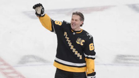 Former NHL great Jaromir Jagr talks about retirement in his 38th professional season