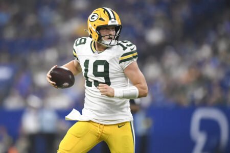 Former Packers QB will throw at the combine