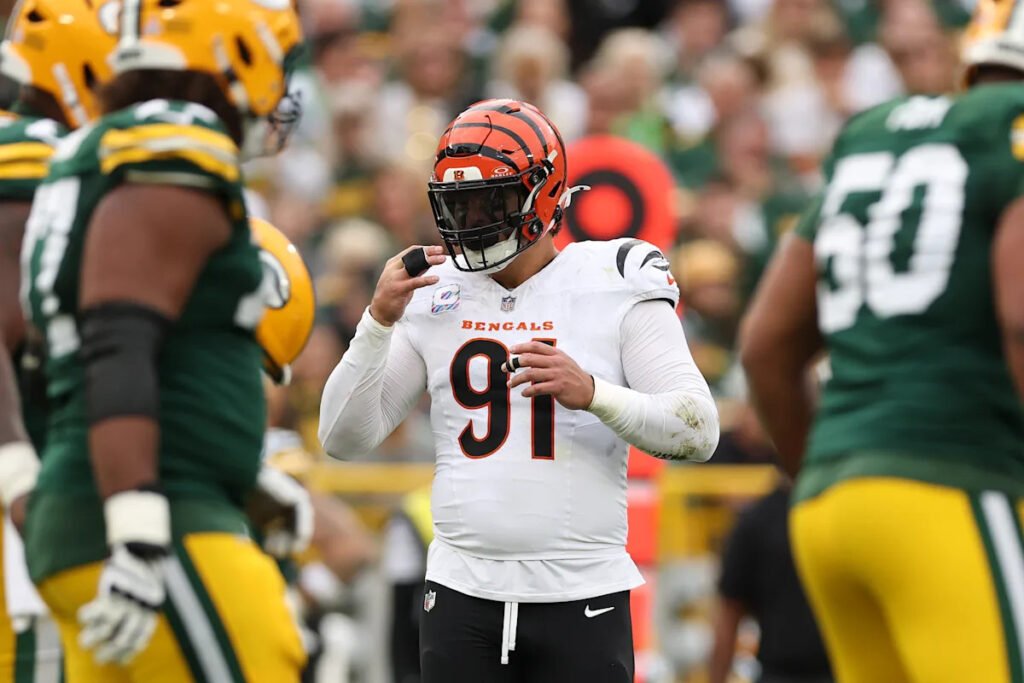 Bengals still open to tag and trade of Trey Hendrickson, per report