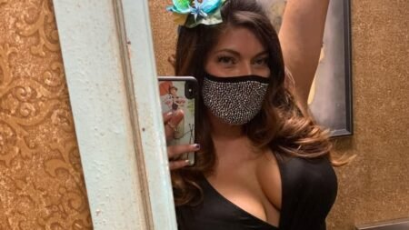 “It’s just b**bs” – Female ex-WWE star takes bold stand