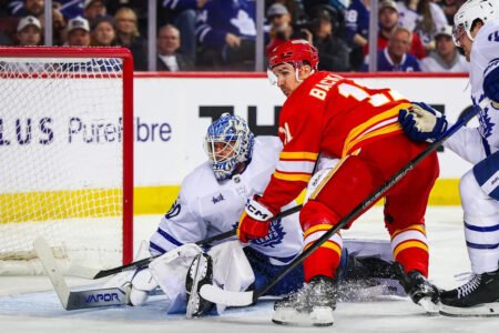 Flames Rally Falls Short in 4–2 Defeat to Maple Leafs