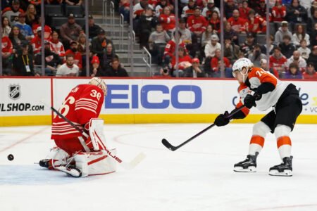 Red Wings Pay Price For Slow Start, Lose 5-3 As Flyers Hold Off Late Charge